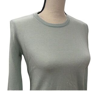 J. McLaughlin Henri Sweater Green Scalloped Bottom and Sleeves XS